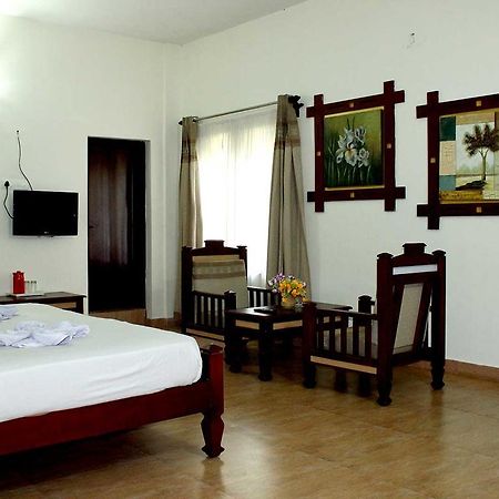 Wayanad Gate Resort Mananthavady Buitenkant foto